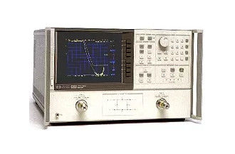 購入 ベンチトップ VNAのネットワーク・アナライザのマイクロウェーブKeysight Agilent 8720C オンライン製造
