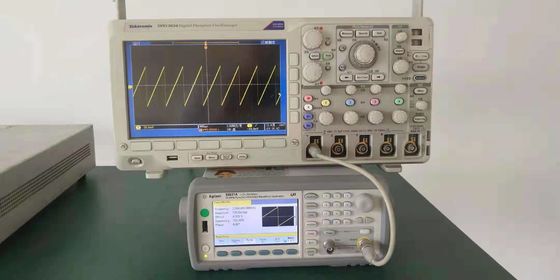 購入 Tektronix DPO3034アナログのデジタルのオシロスコープ300MHz 2.5GS/S 4チャネル オンライン製造