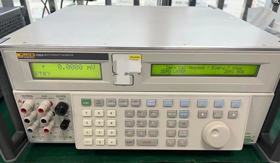 購入 10 MHz 周波数と RS-232 インターフェイスの使用済み Fluke 5522A 多機能校正器 - 完全試験済み多製品試験機器 オンライン製造