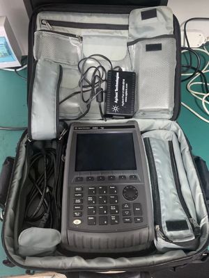 購入 ポータブル Agilent N9913A FieldFox ハンドヘルド RF アナライザ (4 GHz 周波数範囲およびベクトルネットワークアナライザ搭載) オンライン製造