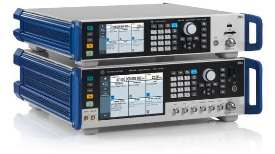 購入 R&S SMA100B RFおよびマイクロ波信号発生器 72 GHz周波数範囲 -132 dBc SSB 段階ノイズと38 dBm出力 オンライン製造