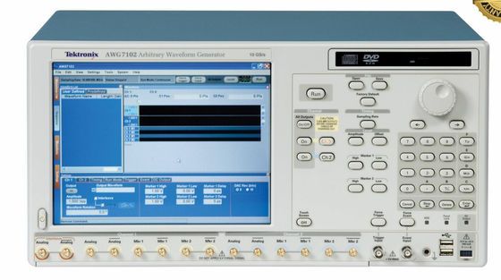 購入 Tektronix AWG7102 アービトラリ波形発生器、10GS/s サンプルレート、高帯域幅出力、ベンチトップフォームファクタ オンライン製造