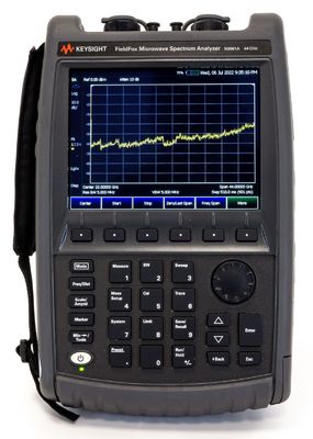 購入 ポータブルキーシート N9961A フィールドフォックス ハンドヘルドマイクロ波スペクトル分析機 44 GHz オンライン製造
