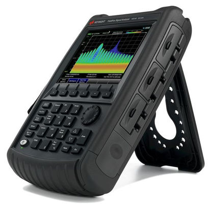 購入 ポータブルキーシート FieldFox 手持ち信号分析機 26.5 GHz 周波数 120 MHz リアルタイム帯域幅と GPS/GNSS 地理位置 オンライン製造