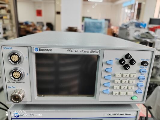 購入 ブーントン 4542 RFパワーメーター デュアルチャンネル、10 kHz～40 GHzレンジ、200 ps時間分解能、70 MHzビデオ帯域幅 オンライン製造