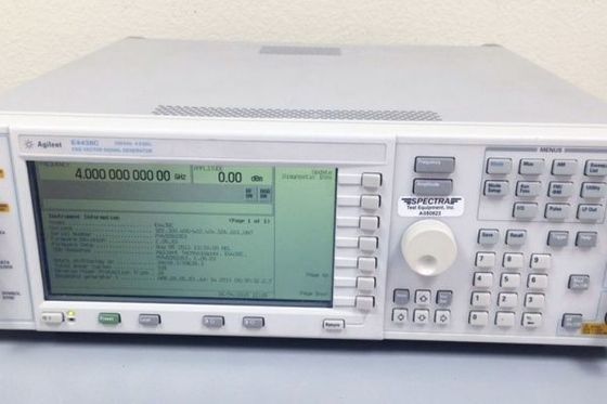 ESG RF信号発電機のKeysight携帯用Agilent E4438Cの耐久財