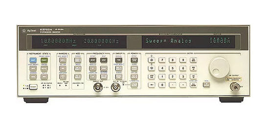アナログの総合されたRFの掃引発振器、Keysight Agilent 83751Aの掃除人