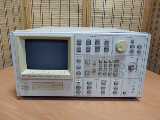 600nm-1750nm ADVANTESTのスペクトル検光子、Q8381光学スペクトル検光子