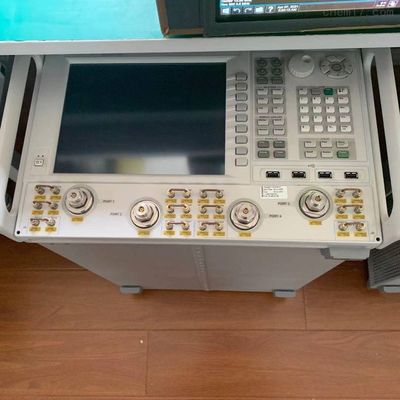 使用されたPNA-Xのネットワーク・アナライザN5244A 10 MHz- 43.5GHz B2Bのバイヤーのための帯域幅なら