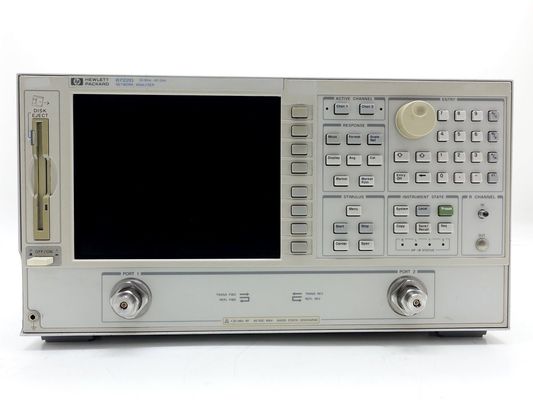 使用された試験装置のKeysight Agilent 8722Dのマイクロウェーブ ベクトル ネットワーク・アナライザ