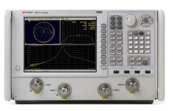 Agilent Keysight N5227A PNAマイクロ波ネットワーク分析機 10MHz-67GHz ラックマウント