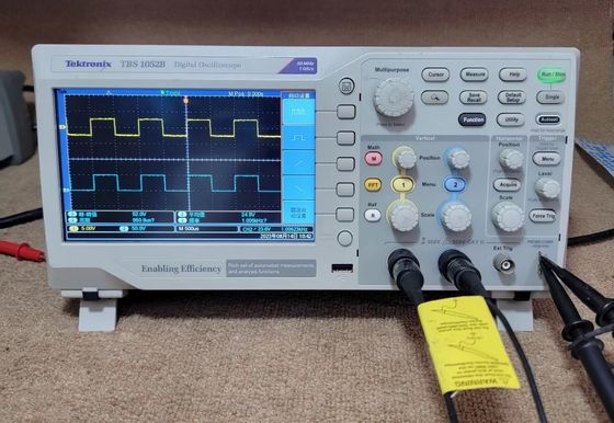 50 Mhz 2 Ch デジタルフォスフォールオシロスコップ TBS1052B テクトロニックス デジタルオシロスコップ