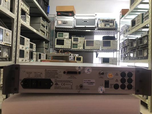 8.5桁のFluke 8508A リファレンスマルチメーター 優れた精度 ISO 17025標準