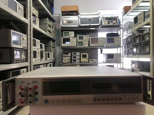 試験されたフルケ校正器 5522A 5730A 8508A 参照マルチメーター