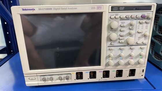テクトロニックス DSA71604B オシロスコップ 16 GHz 4 Ch 50 GS/S 中古 前持ち