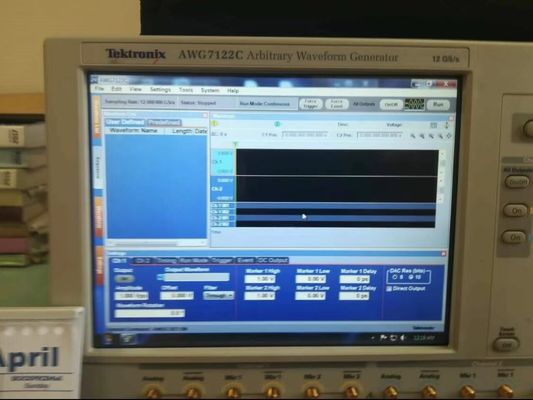 テクトロニックス AWG7122C 任意の波形発生器 3.2 GHz または 5.6 GHz 12 GSs/s 2チャンネル