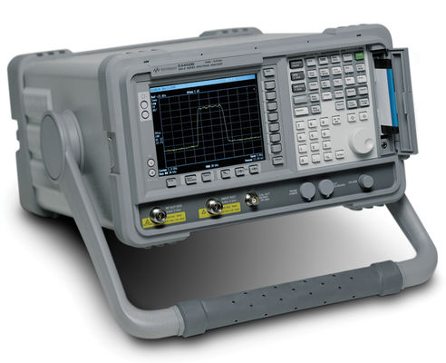 Keysight E4405B ESA-Eスペクトル解析器 9 kHz から 13.2 GHz 周波数帯と 0 ~ 55 °C の温度帯