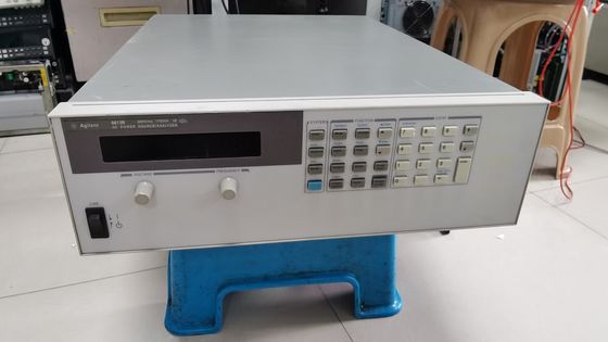 Keysight Agilent 6813B AC電源/電源分析機 1750 VA 300 V 13 A 性能 波動ノイズ 20 Hz から 20 MHz
